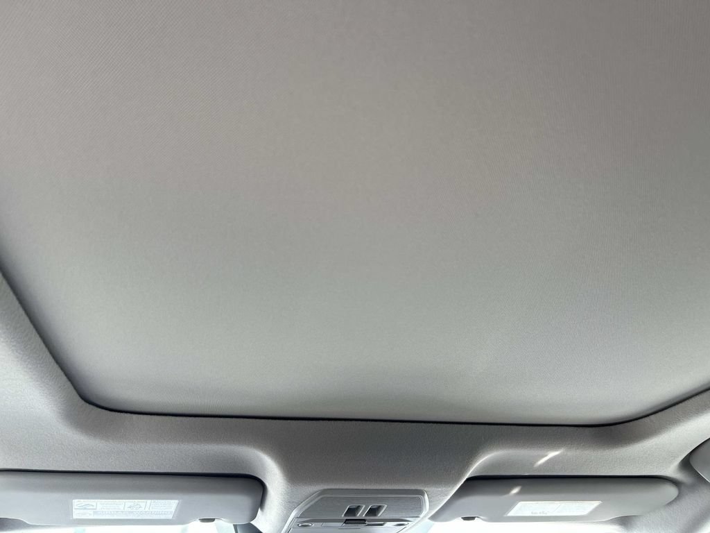 New 2026 Nissan Kicks SR w/ SR Premium Package FWD image 22