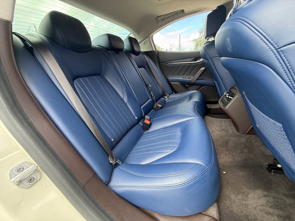 Used 2020 Maserati Ghibli RWD image 18