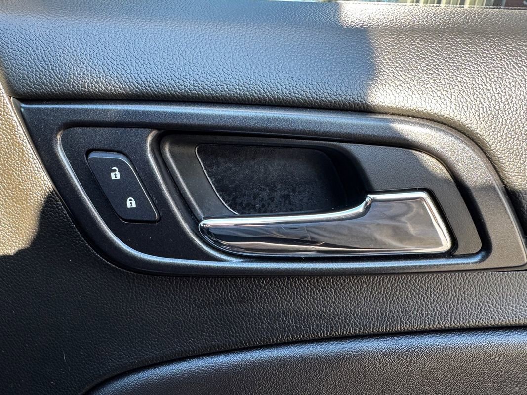 Used 2020 GMC Yukon SLE w/ SLE Value Package image 30