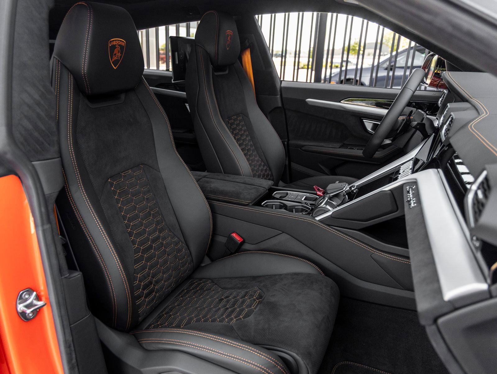 Used 2024 Lamborghini Urus S image 51