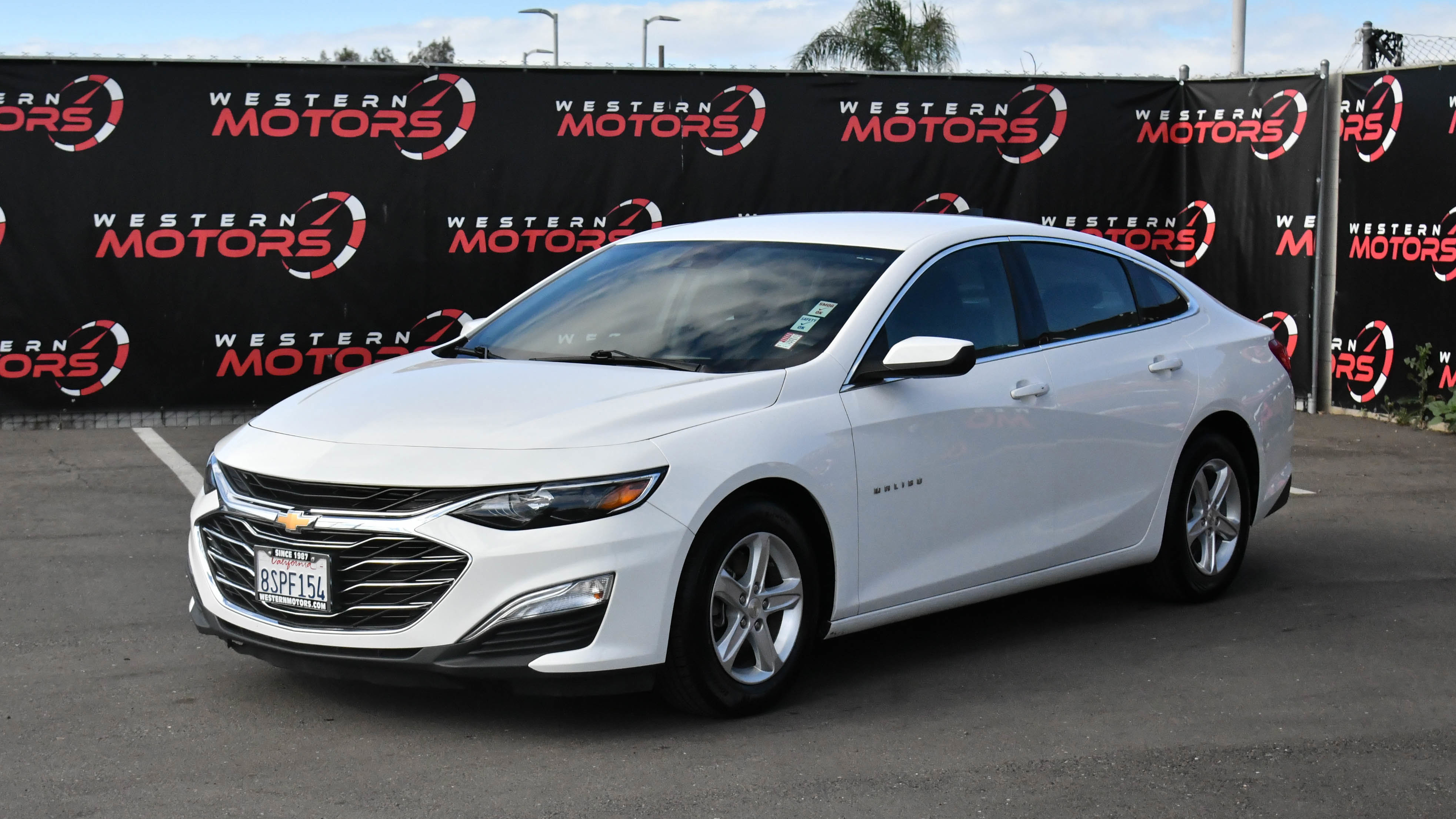 Used 2020 Chevrolet Malibu LS w/ Driver Confidence Package II FWD image 3