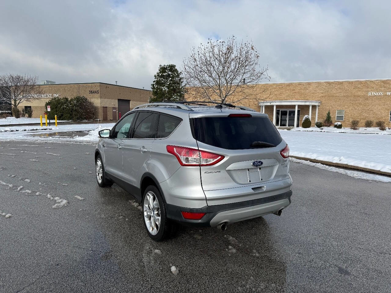 Used 2013 Ford Escape Titanium image 3