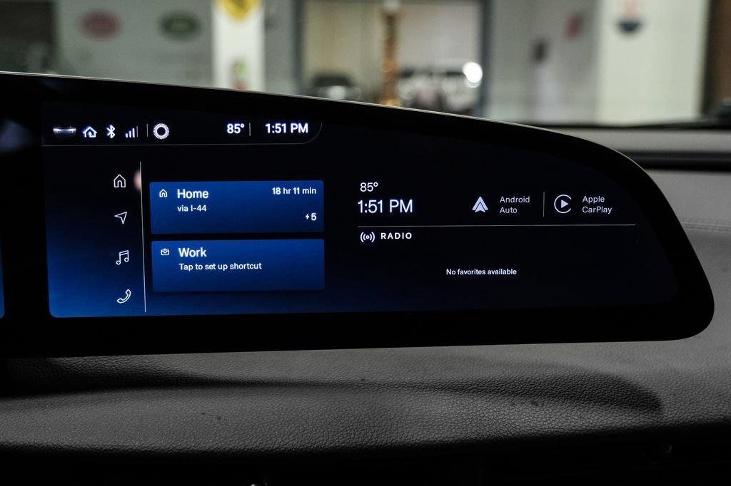 Used 2025 Lucid Air Touring AWD/4WD image 34