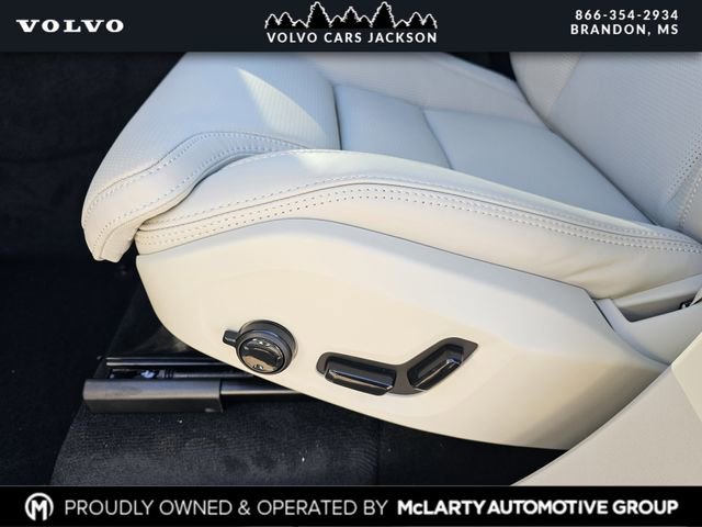 New 2026 Volvo XC90 B6 Ultra w/ Protection Package image 14