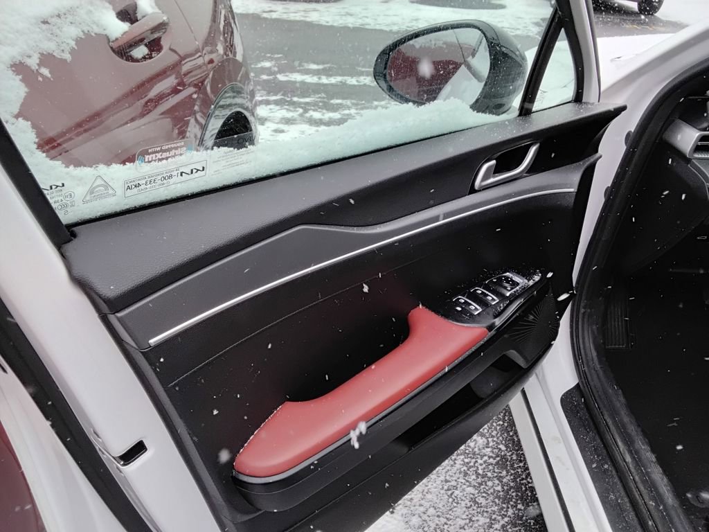 Used 2022 Kia K5 GT-Line w/ GT-Line Awd Premium Package image 10