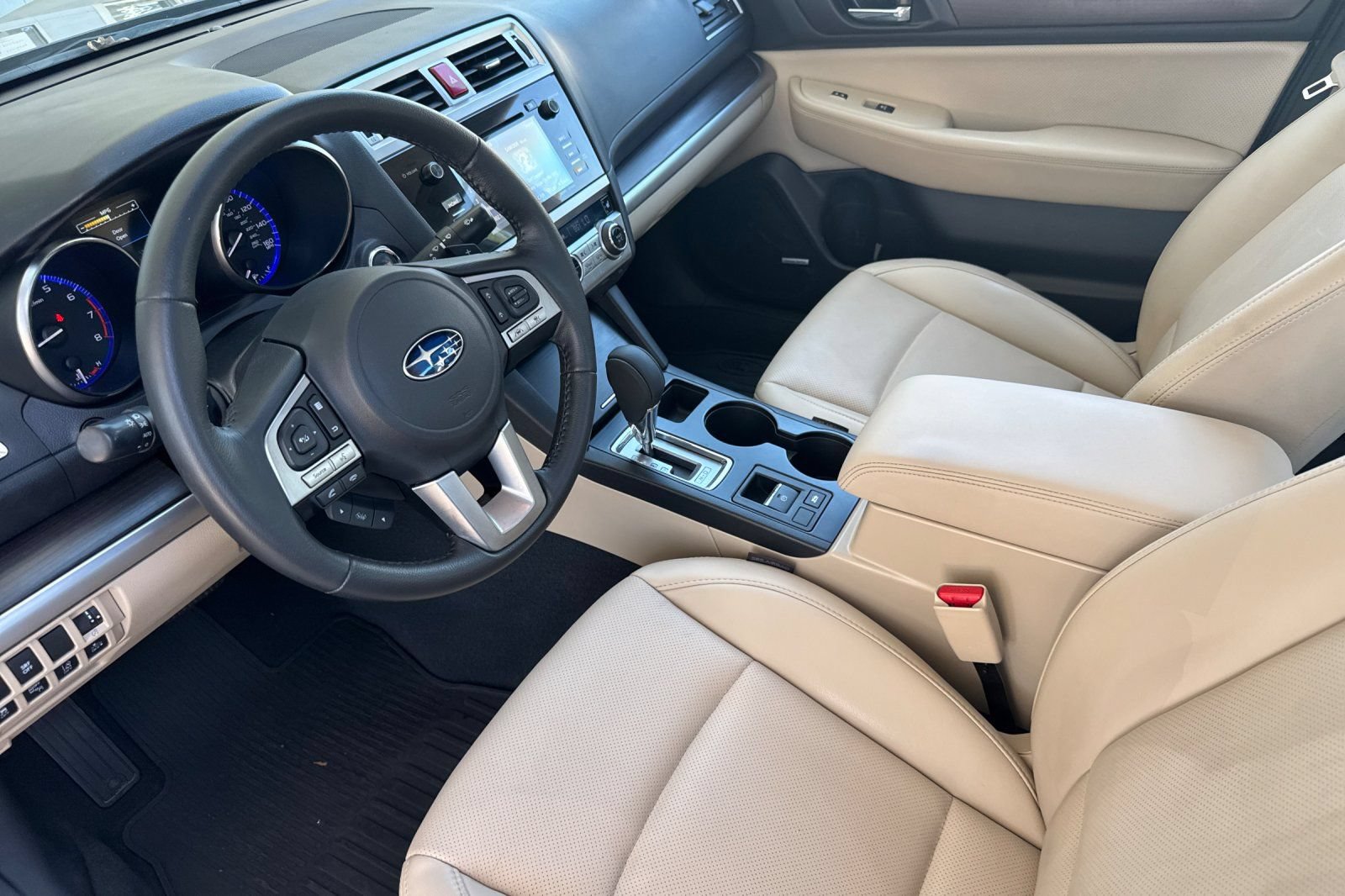 Used 2017 Subaru Legacy 3.6R Limited AWD/4WD image 9