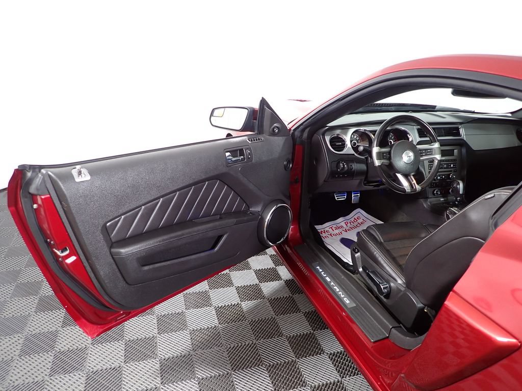 Used 2014 Ford Mustang GT Premium w/ Accessory Package 5 RWD image 18