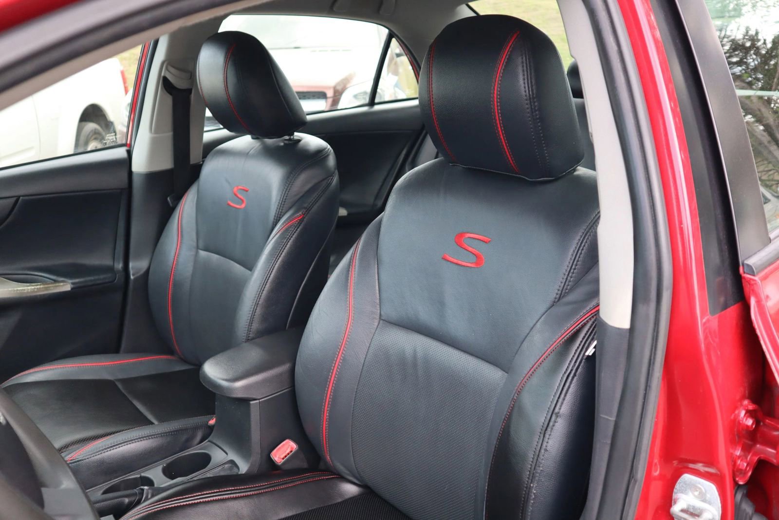 Used 2012 Toyota Corolla S image 10