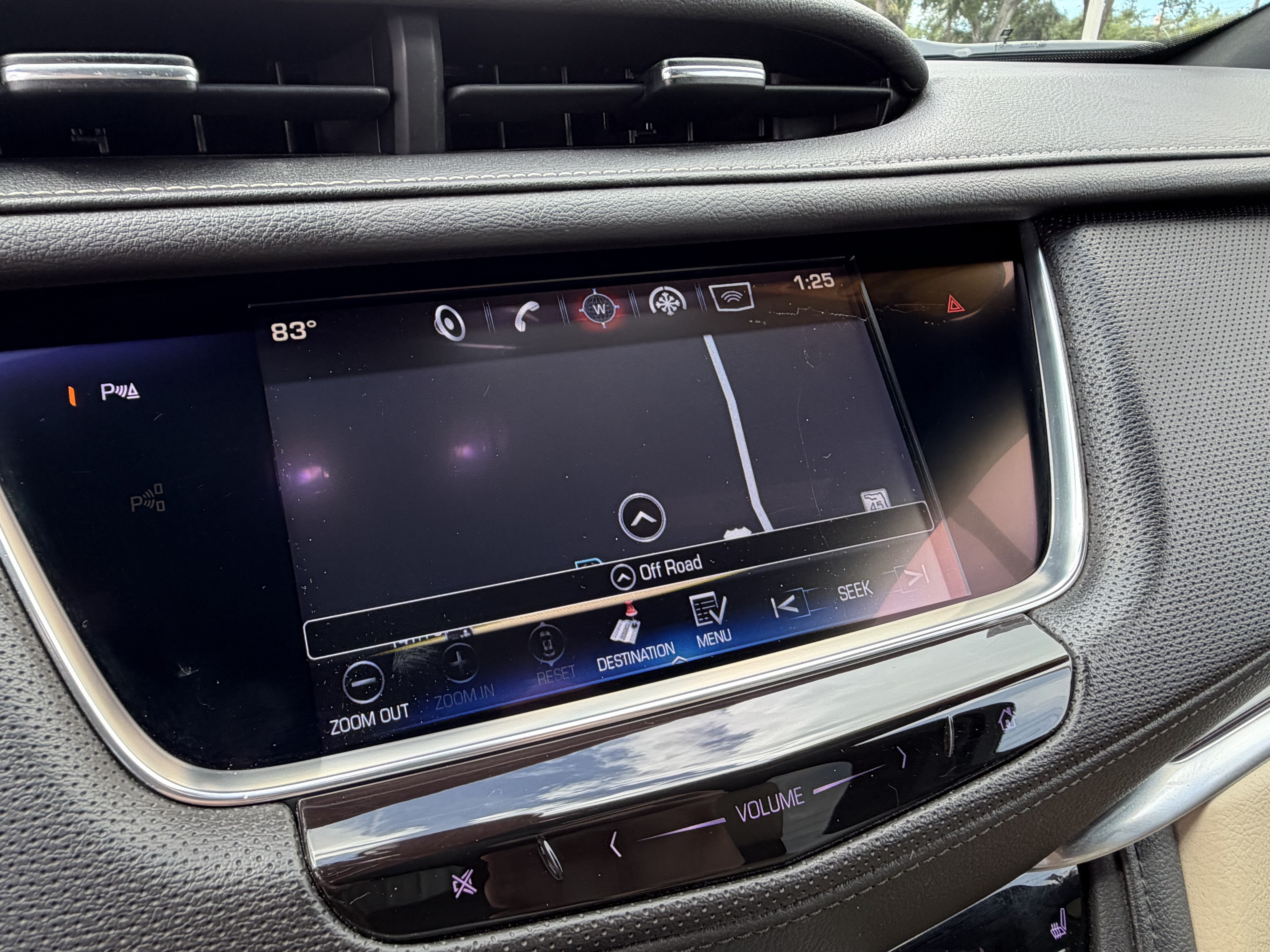 Used 2017 Cadillac XT5 Premium Luxury FWD image 32