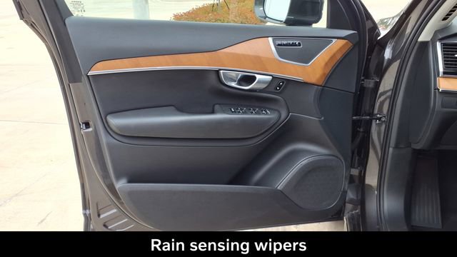 Certified 2024 Volvo XC90 B6 Plus image 15