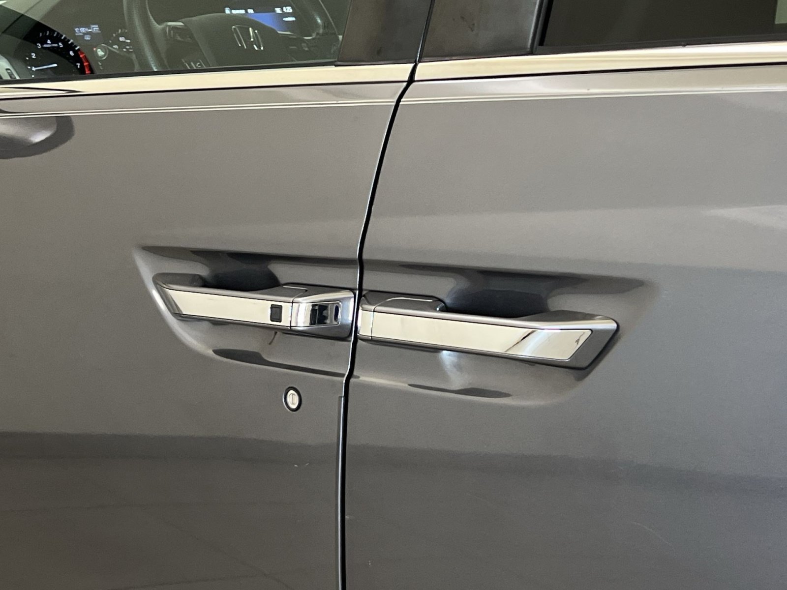 Used 2016 Honda Odyssey SE image 32