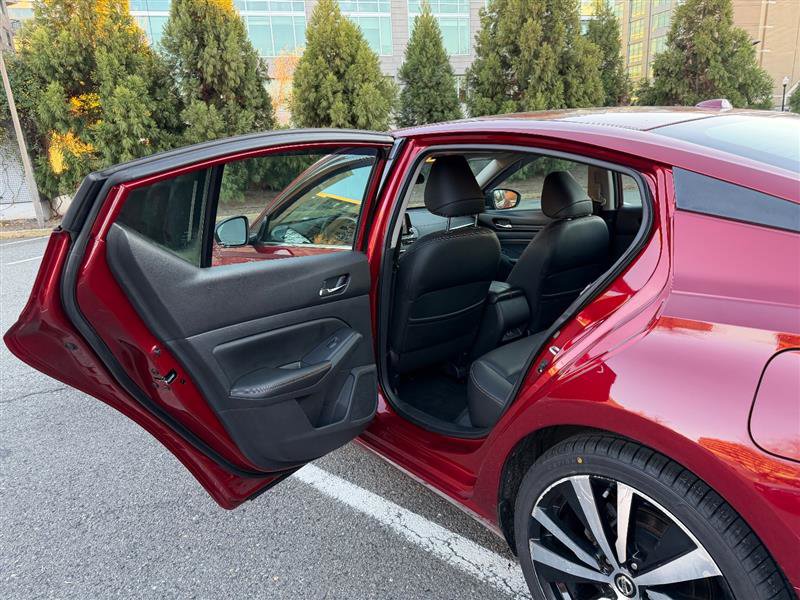 Used 2020 Nissan Altima 2.5 SR image 19