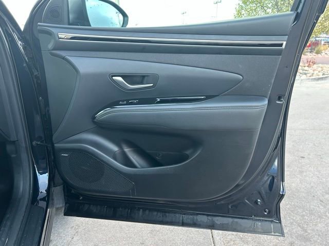 Used 2023 Hyundai Tucson Limited image 28