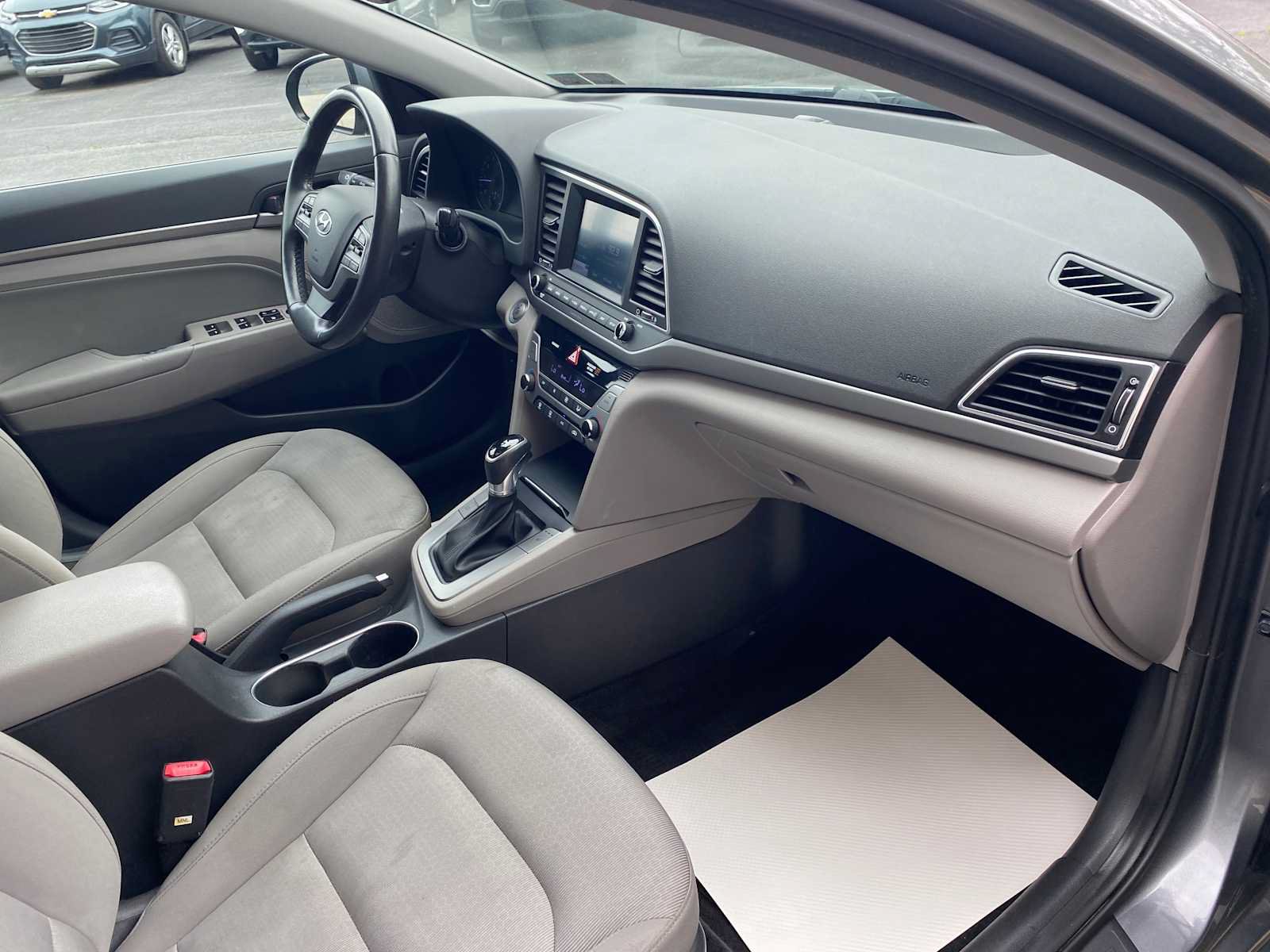 Used 2018 Hyundai Elantra Value Edition w/ Cargo Package FWD image 24