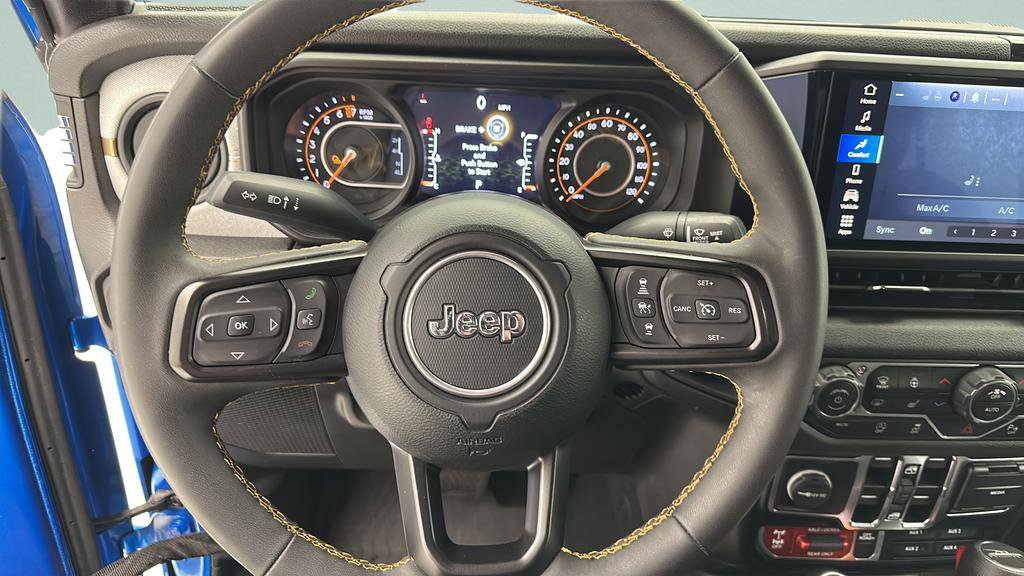 Used 2024 Jeep Gladiator Sport AWD/4WD image 15