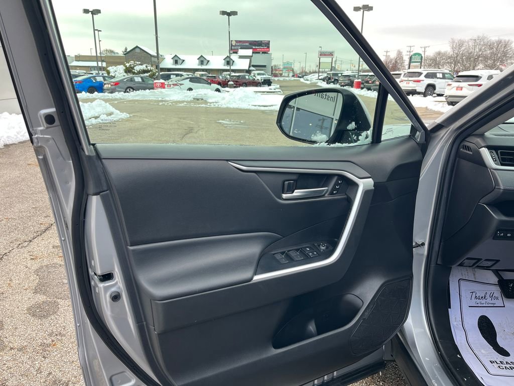 Certified 2022 Toyota RAV4 XLE Premium image 12