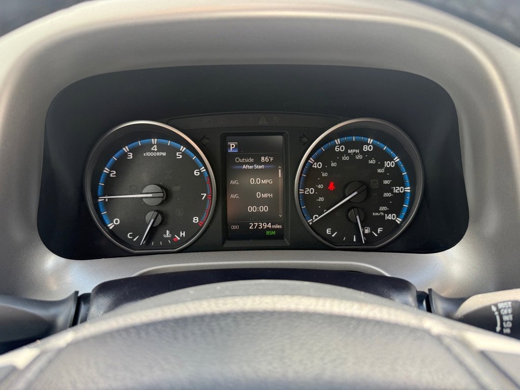 Used 2018 Toyota RAV4 XLE image 20