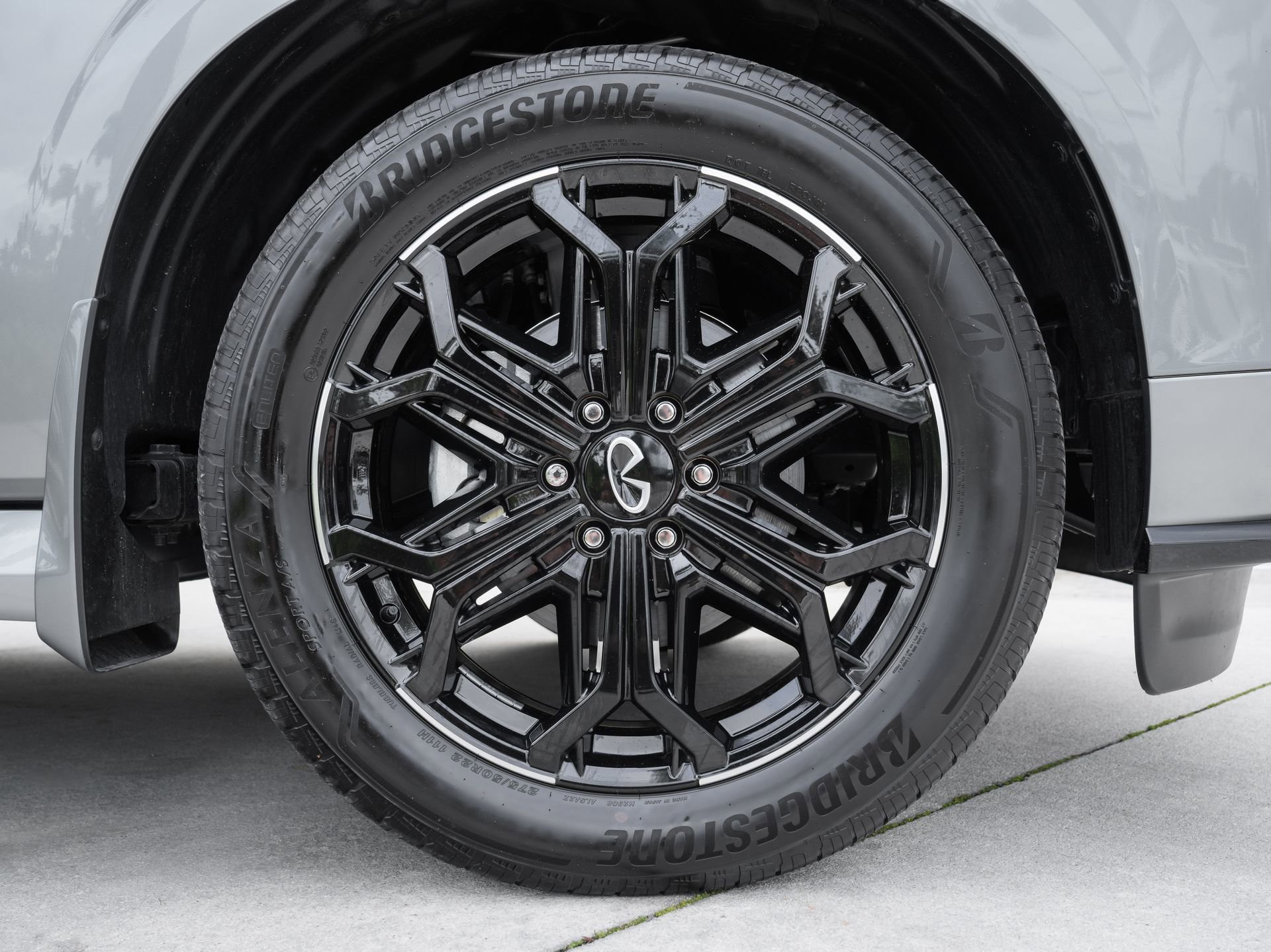 Certified 2026 INFINITI QX80 4WD w/ Sport Exterior Package image 26