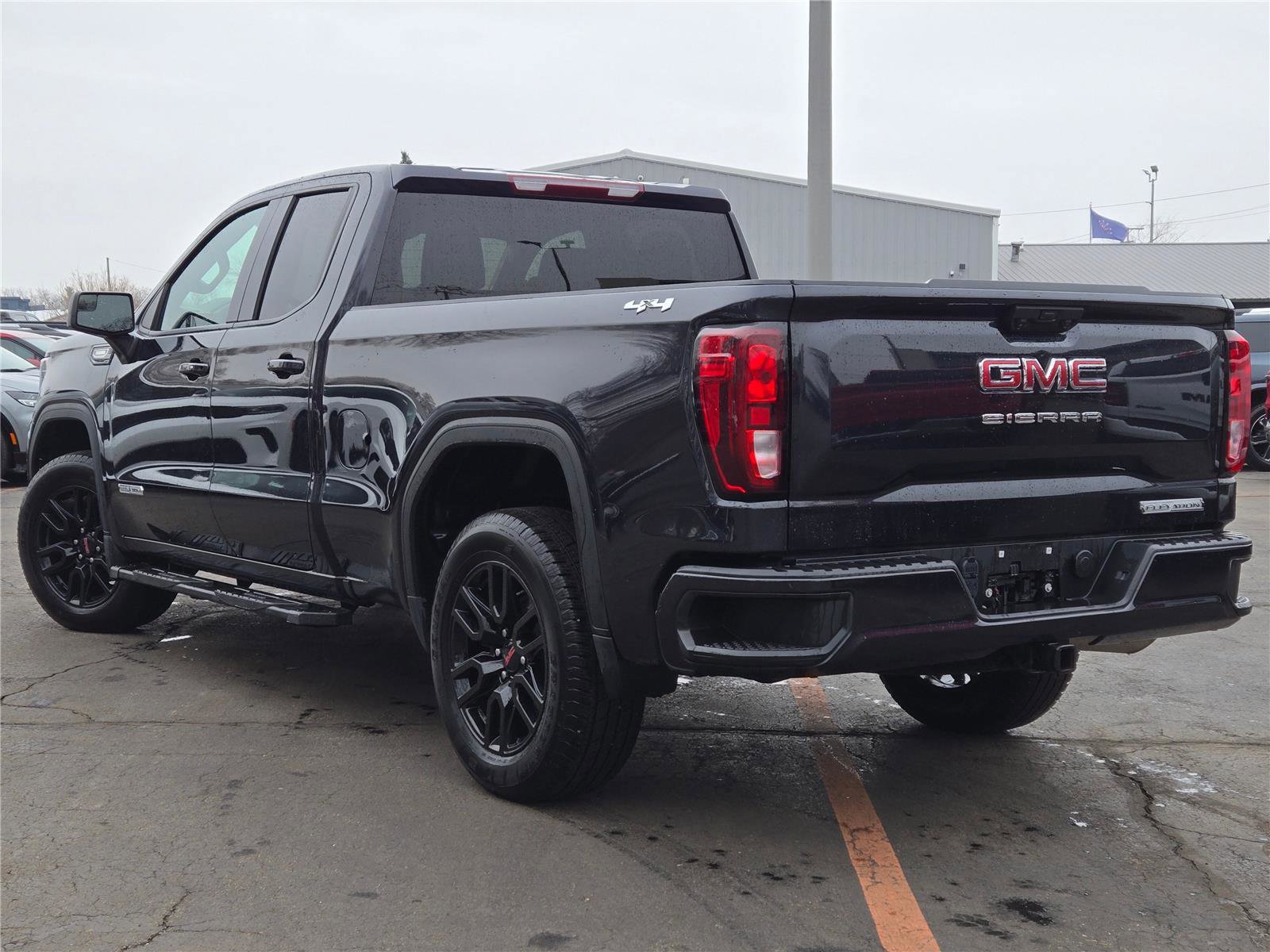 Used 2025 GMC Sierra 1500 Elevation AWD/4WD image 15