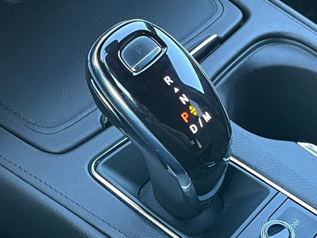 Used 2023 Cadillac XT4 Premium Luxury image 16