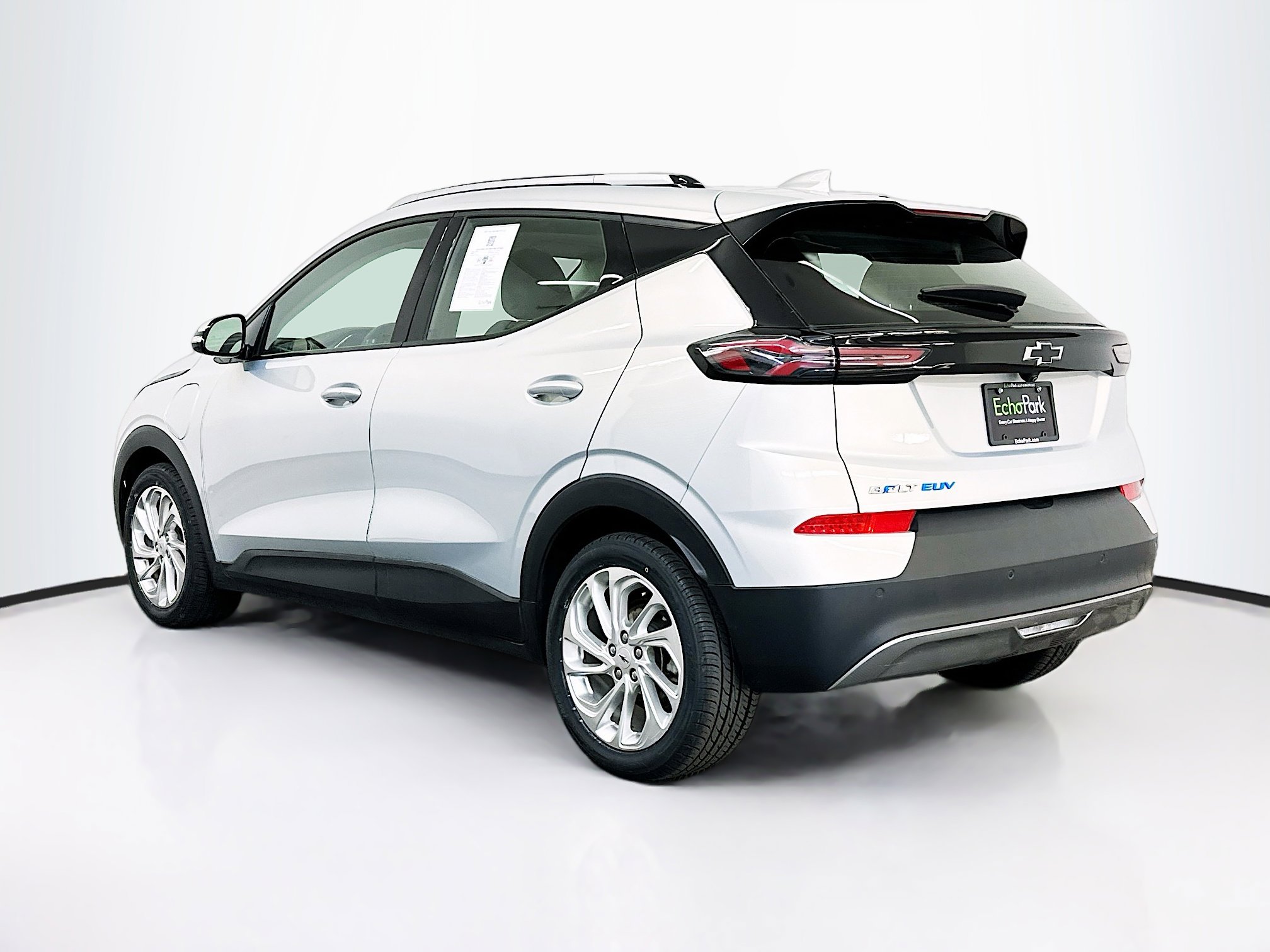 Used 2023 Chevrolet Bolt EUV LT w/ Driver Confidence Package image 5