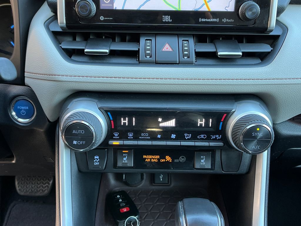 Used 2021 Toyota RAV4 Limited image 17