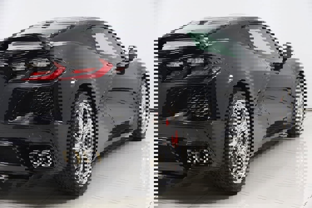 Used 2020 Chevrolet Corvette Stingray Premium Cpe w/ 3LT Preferred Equipment Group image 72