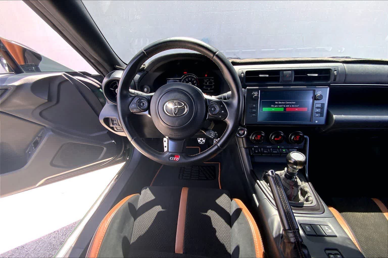 Used 2025 Toyota GR86 Hakone Edition RWD image 13
