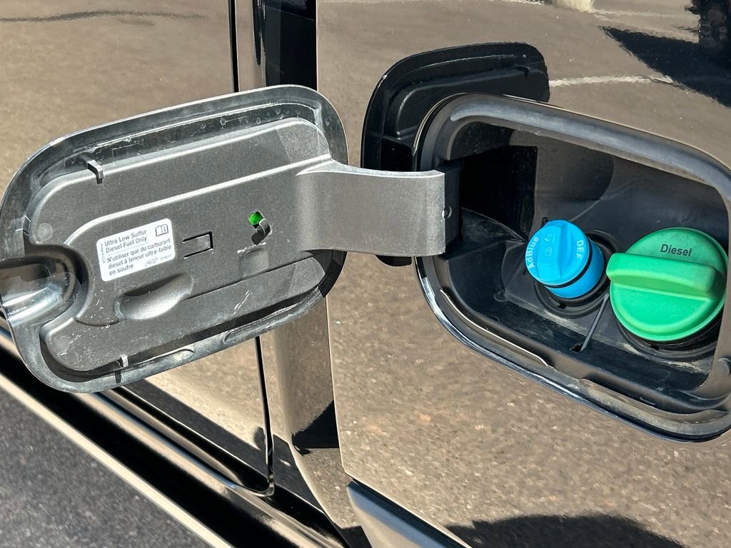 Used 2024 GMC Sierra 3500 Denali Ultimate image 30