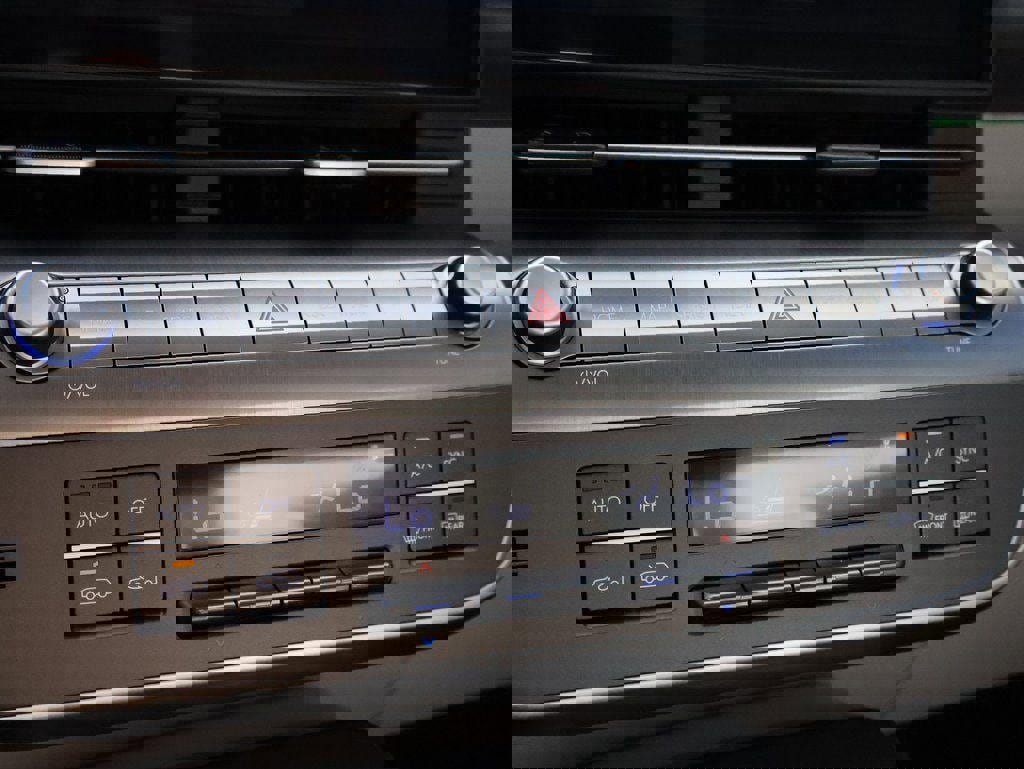 New 2026 Hyundai Kona Limited image 38