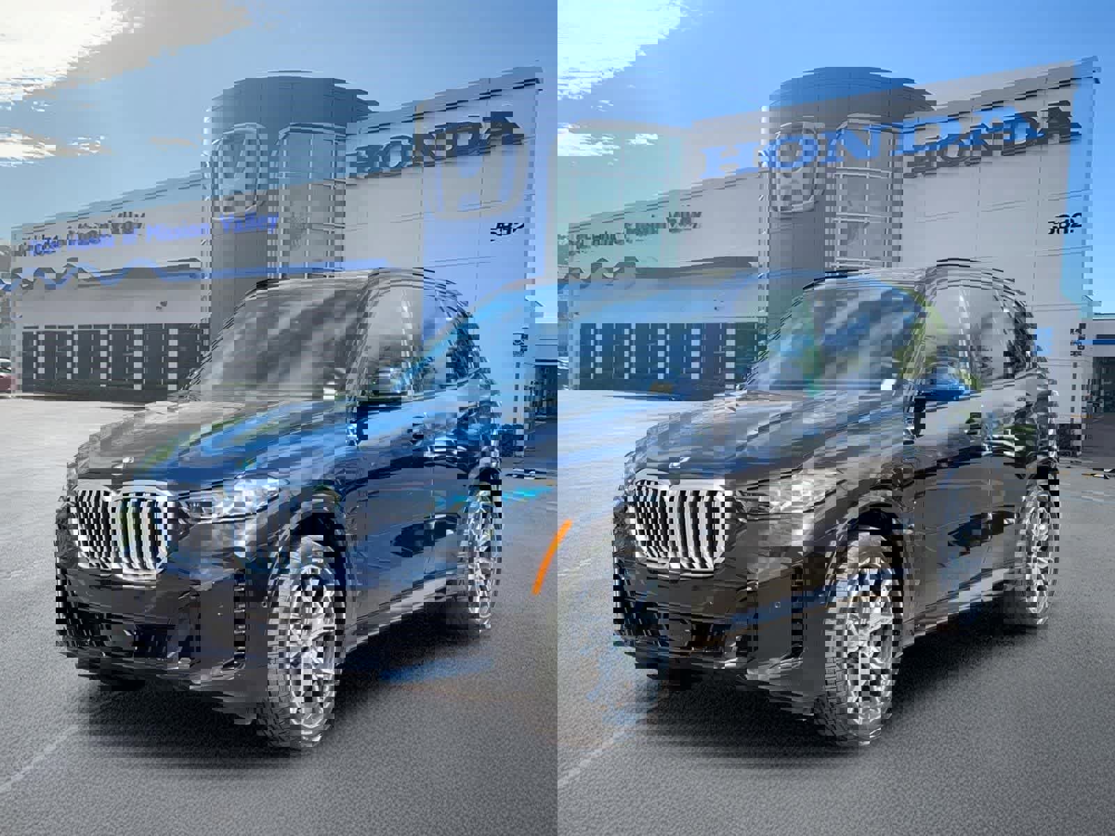 Used 2025 BMW X5 xDrive50e w/ M Sport Package