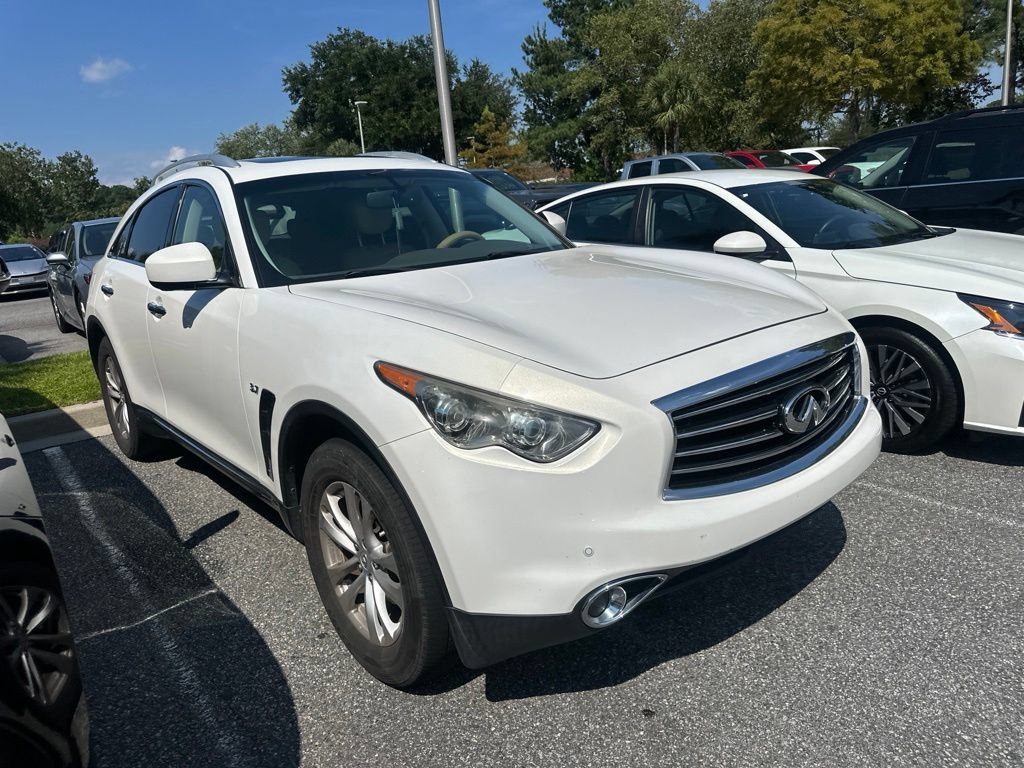 Used 2015 INFINITI QX70 AWD w/ Premium Package image 2