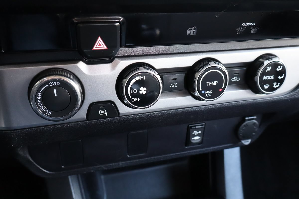 Used 2016 Toyota Tacoma SR AWD/4WD image 33