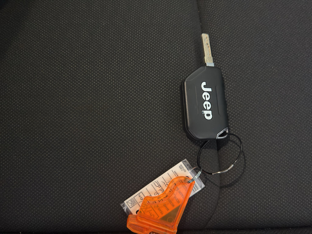 Used 2020 Jeep Gladiator Sport image 43