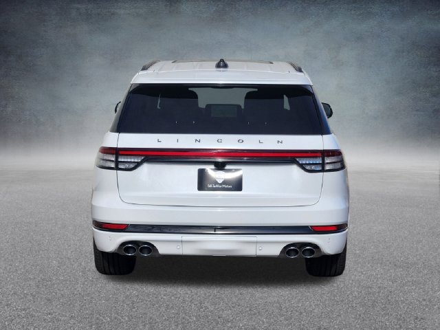 New 2026 Lincoln Aviator Black Label w/ Jet Appearance Package AWD/4WD image 6