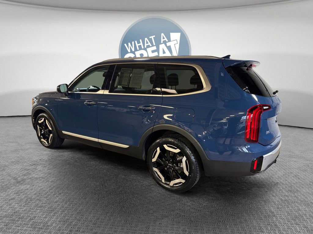 Certified 2024 Kia Telluride S w/ S Sunroof Package image 6