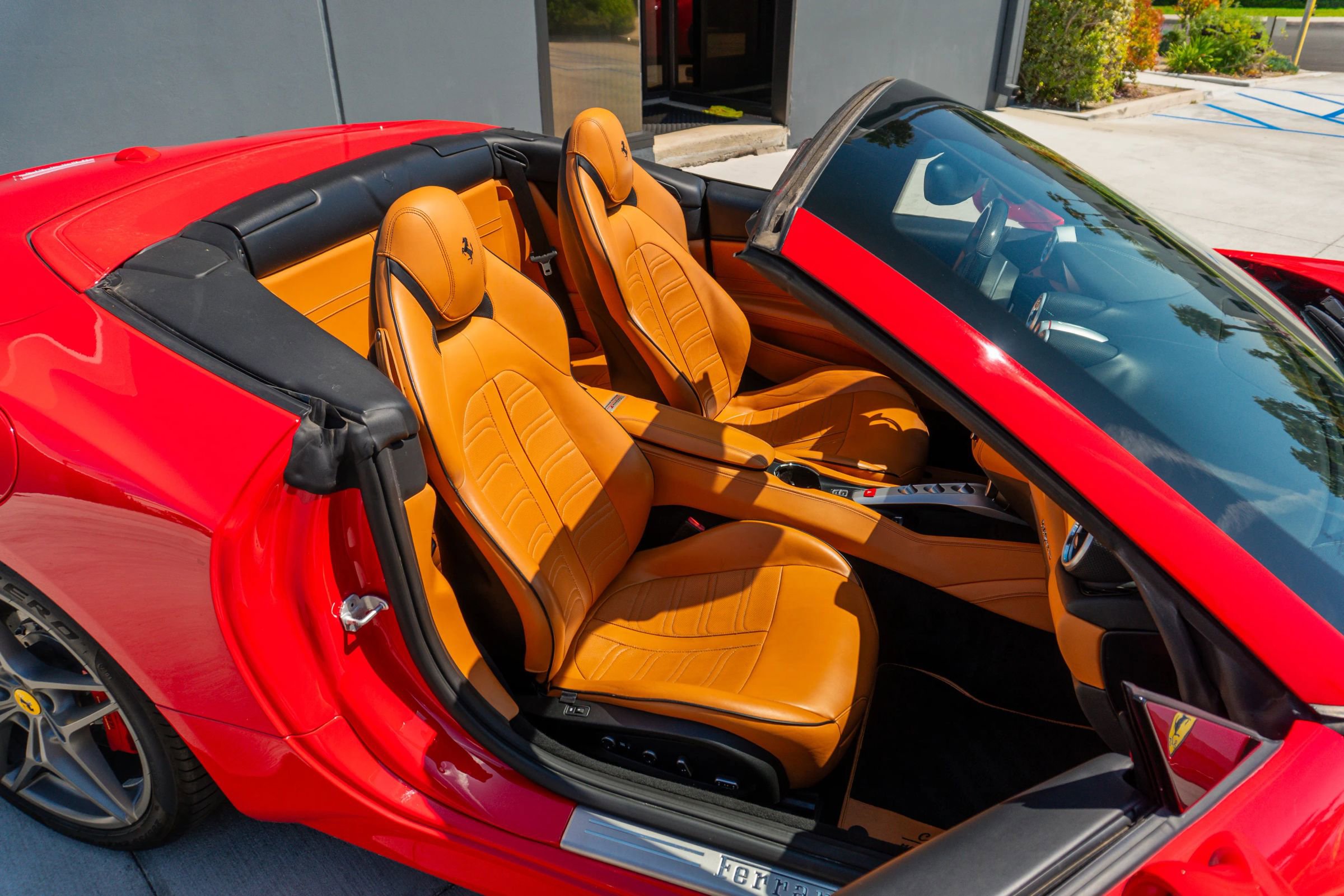 Used 2017 Ferrari California T image 54