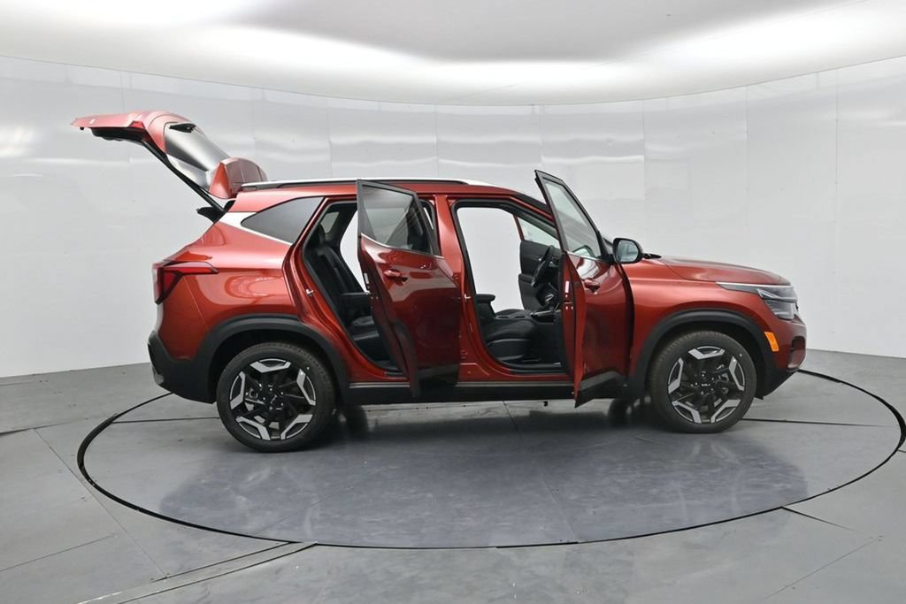 New 2026 Kia Seltos SX w/ SX Sunroof Package AWD/4WD image 3