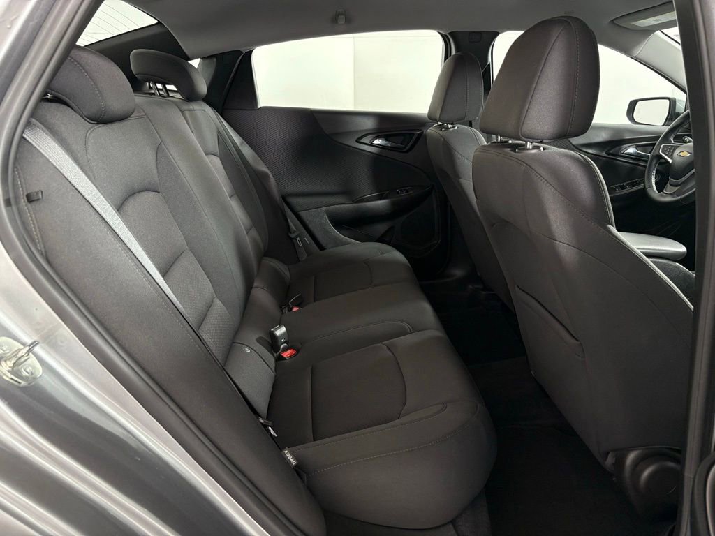 Used 2023 Chevrolet Malibu RS FWD image 41