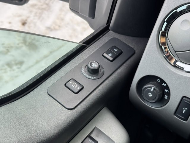 Used 2015 Ford F250 Lariat w/ Chrome Package image 30