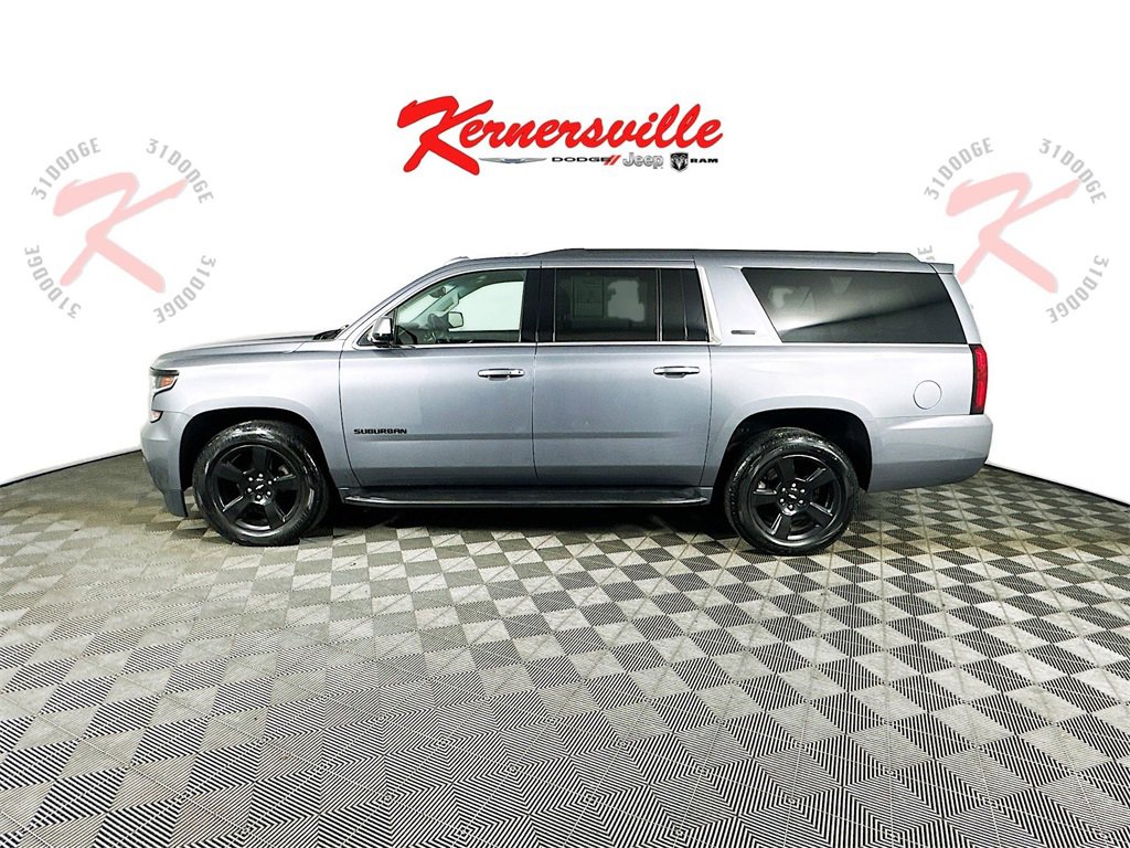 Used 2018 Chevrolet Suburban LT image 4