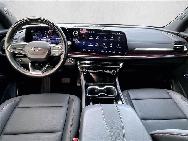 Used 2025 Chevrolet Traverse Z71 w/ Enhanced Driving Package AWD/4WD image 16