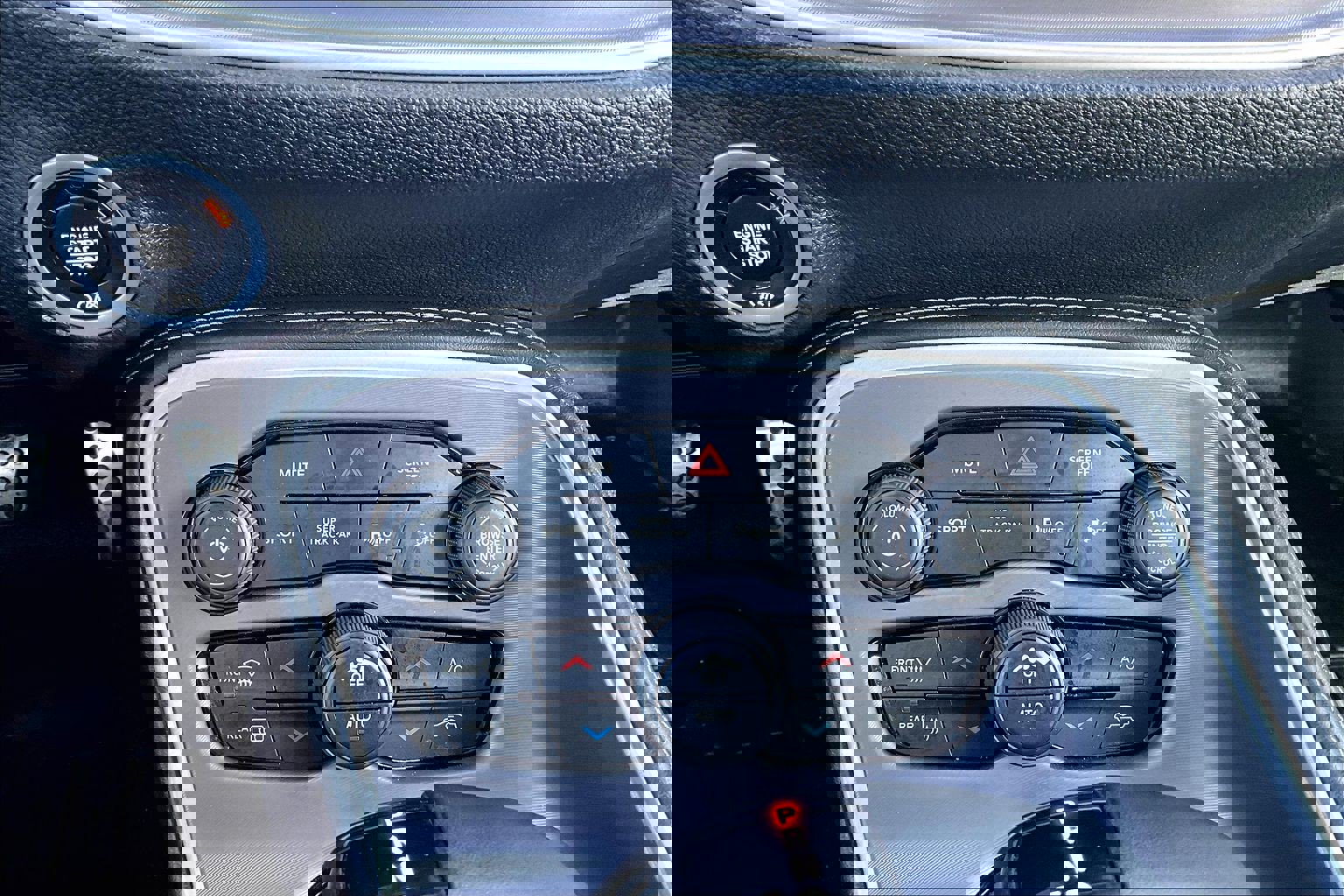 Used 2022 Dodge Challenger R/T w/ Shaker Package image 15