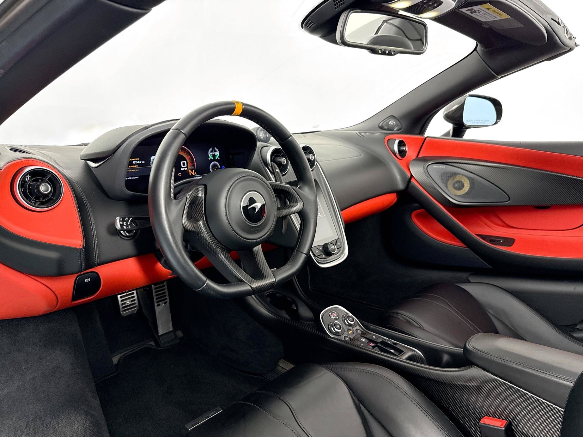 Used 2020 McLaren 600LT Spider RWD image 23