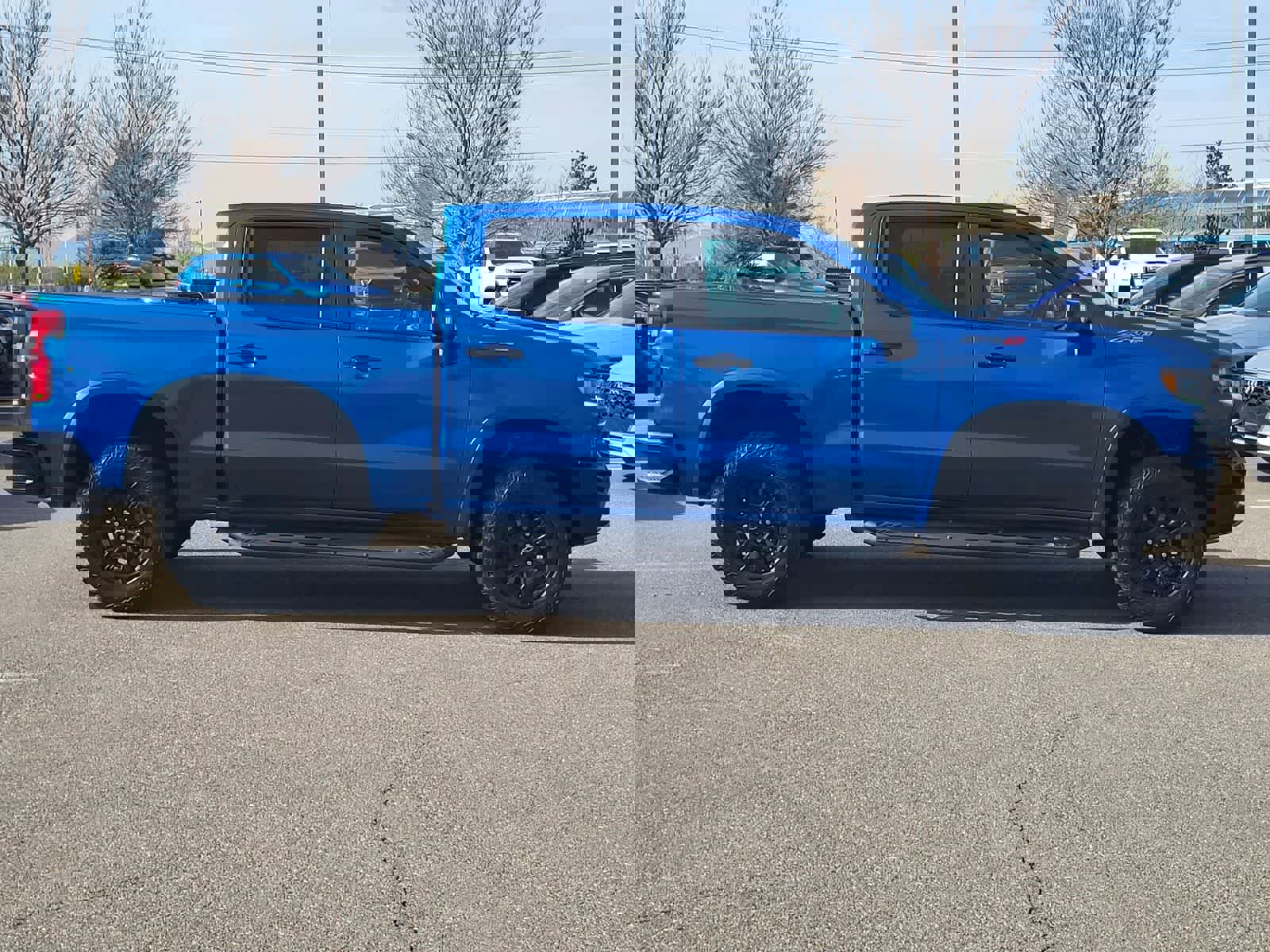 Used 2023 Chevrolet Silverado 1500 ZR2 w/ Technology Package image 4