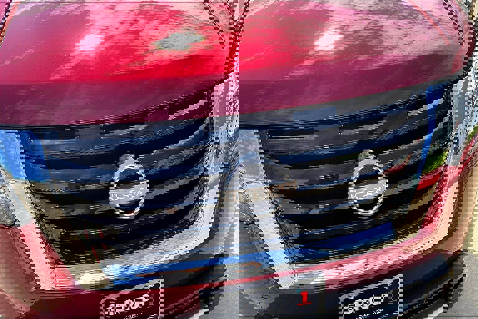 Used 2023 Nissan Pathfinder Platinum w/ Cargo Package FWD image 28