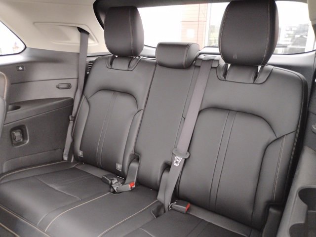 Used 2024 MAZDA CX-90 3.3 Turbo w/ Premium Package image 13