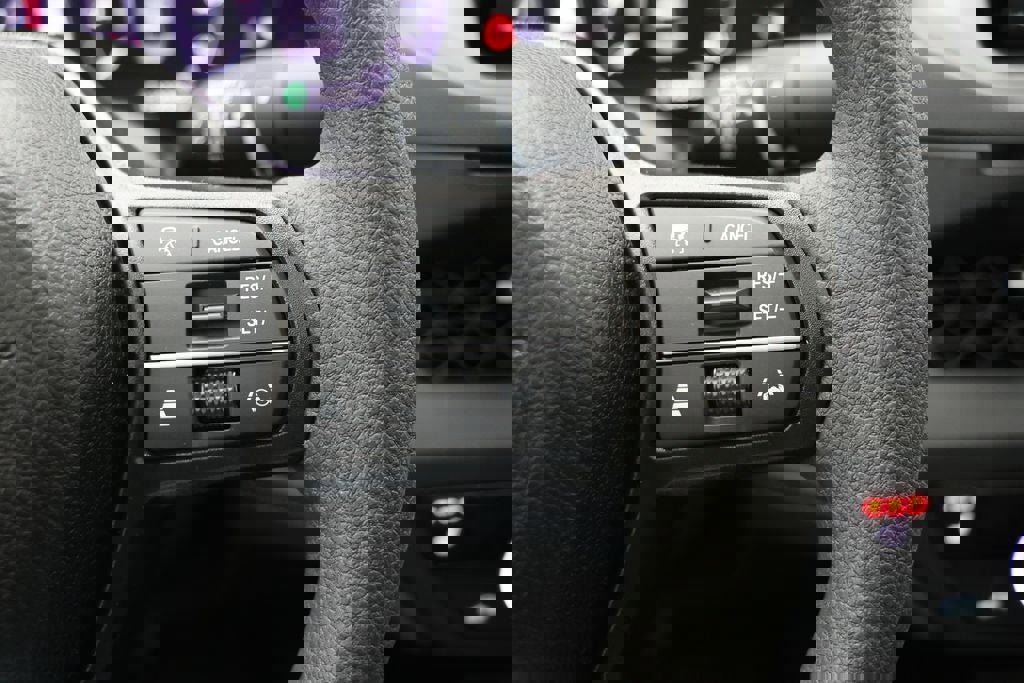 Used 2025 Honda Accord SE image 21