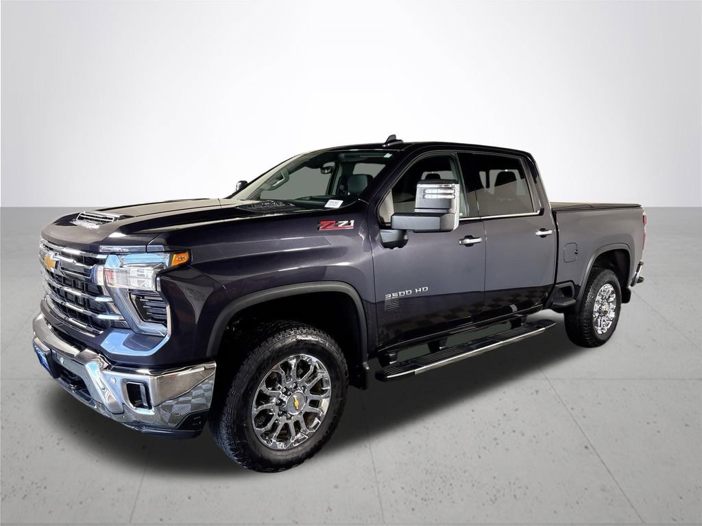 Used 2024 Chevrolet Silverado 3500 LTZ w/ LTZ Premium Package image 2