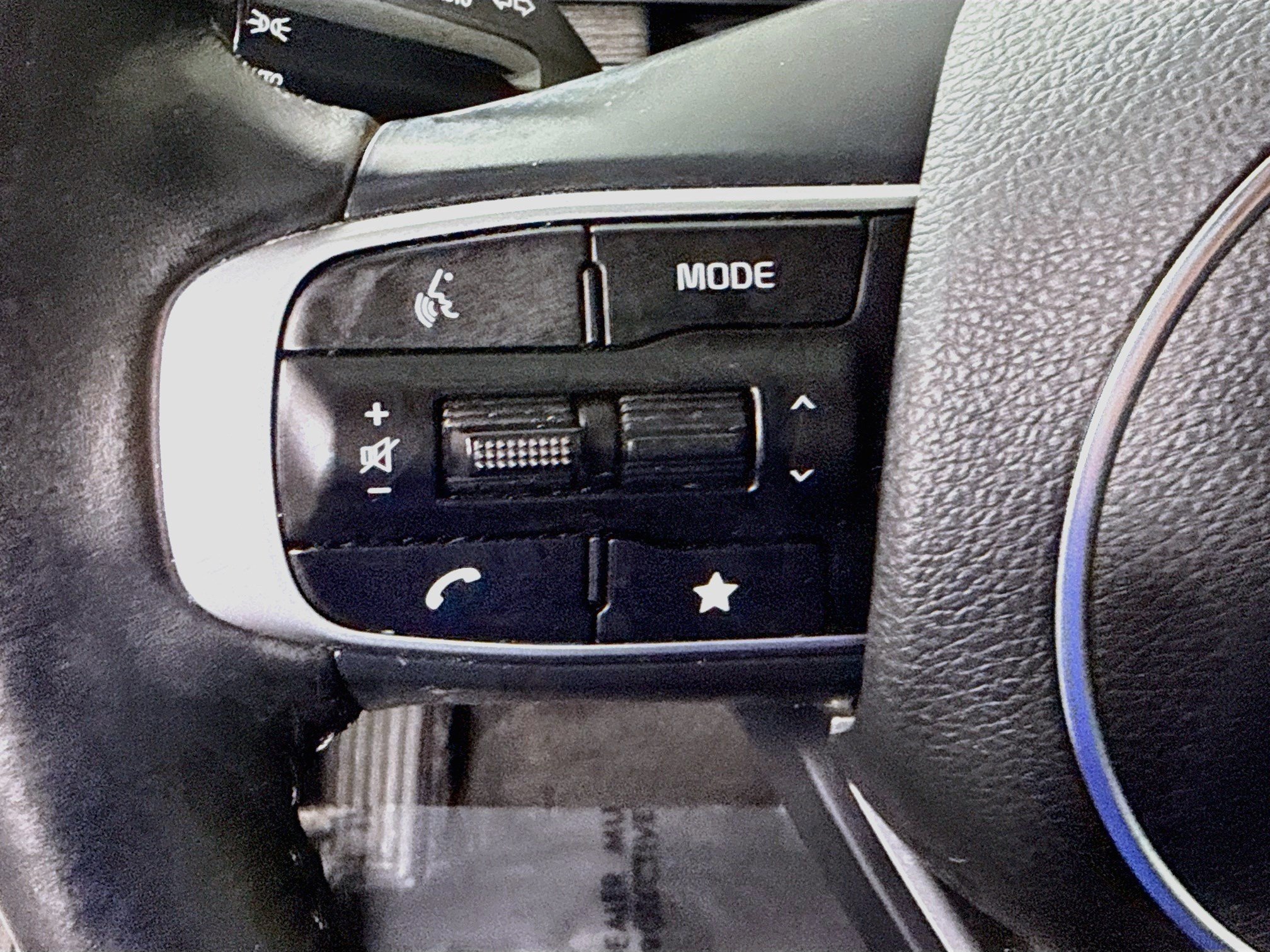 Used 2025 Kia K5 EX FWD image 14